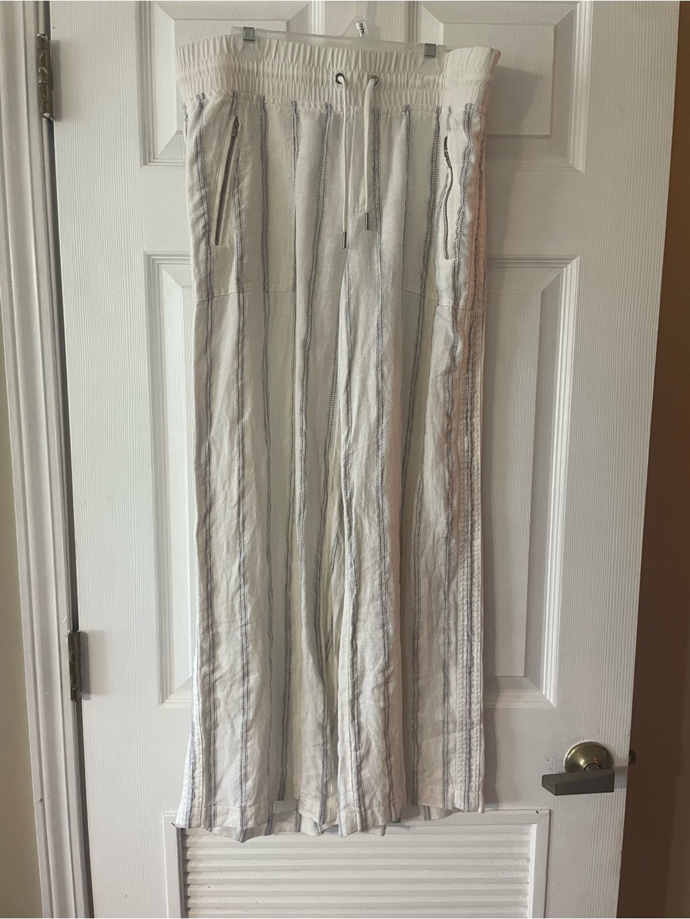 Athleta White Striped Elastic-Waist Pants